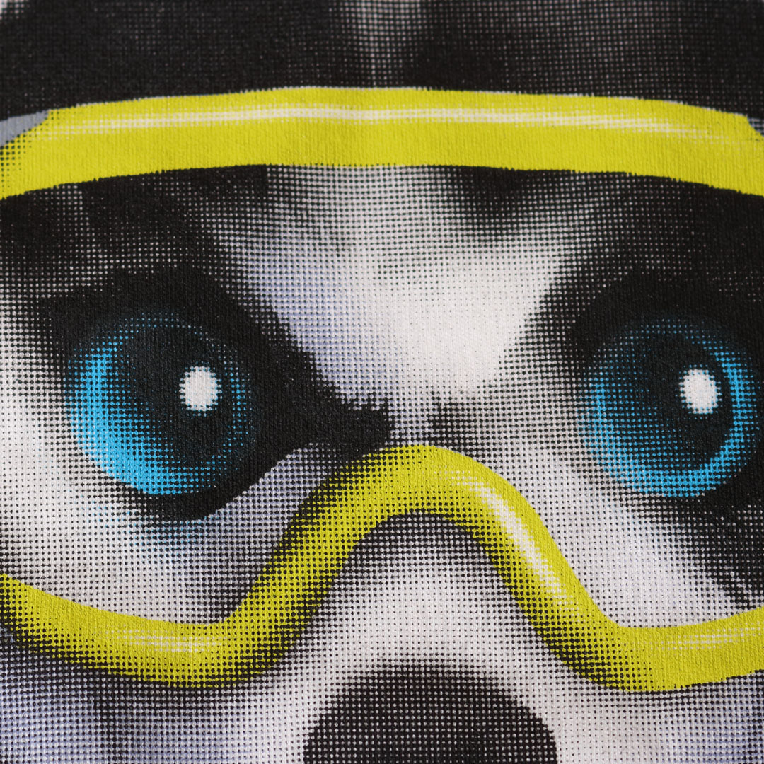 正面局部網版網點印花