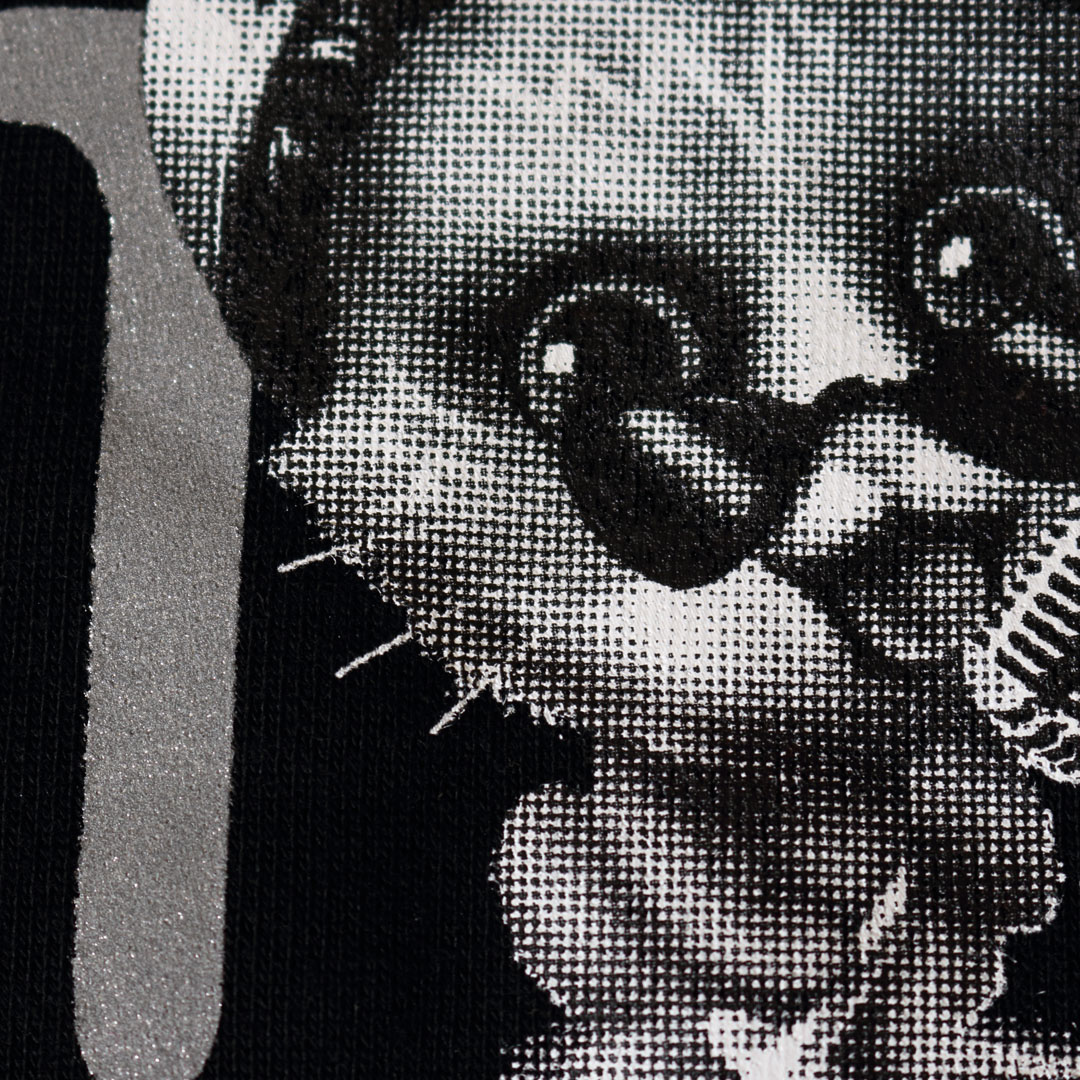 正面局部網版網點印花