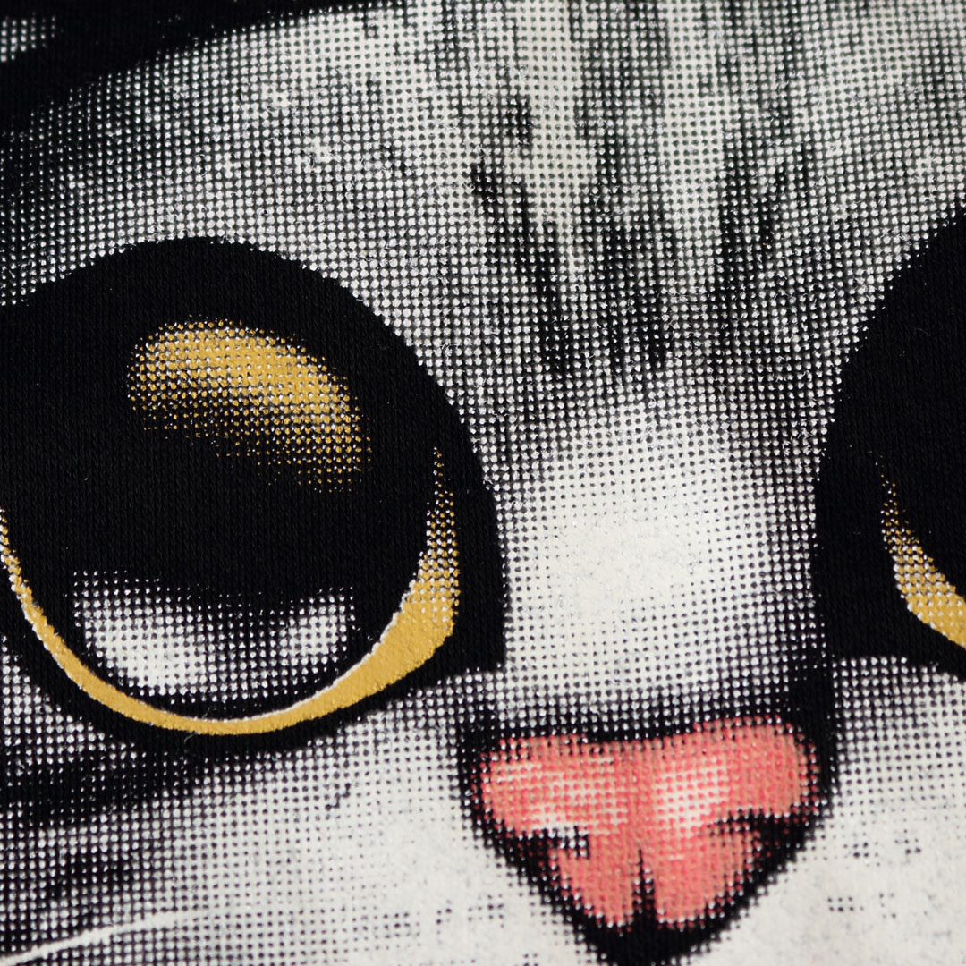 正面局部網版網點印花