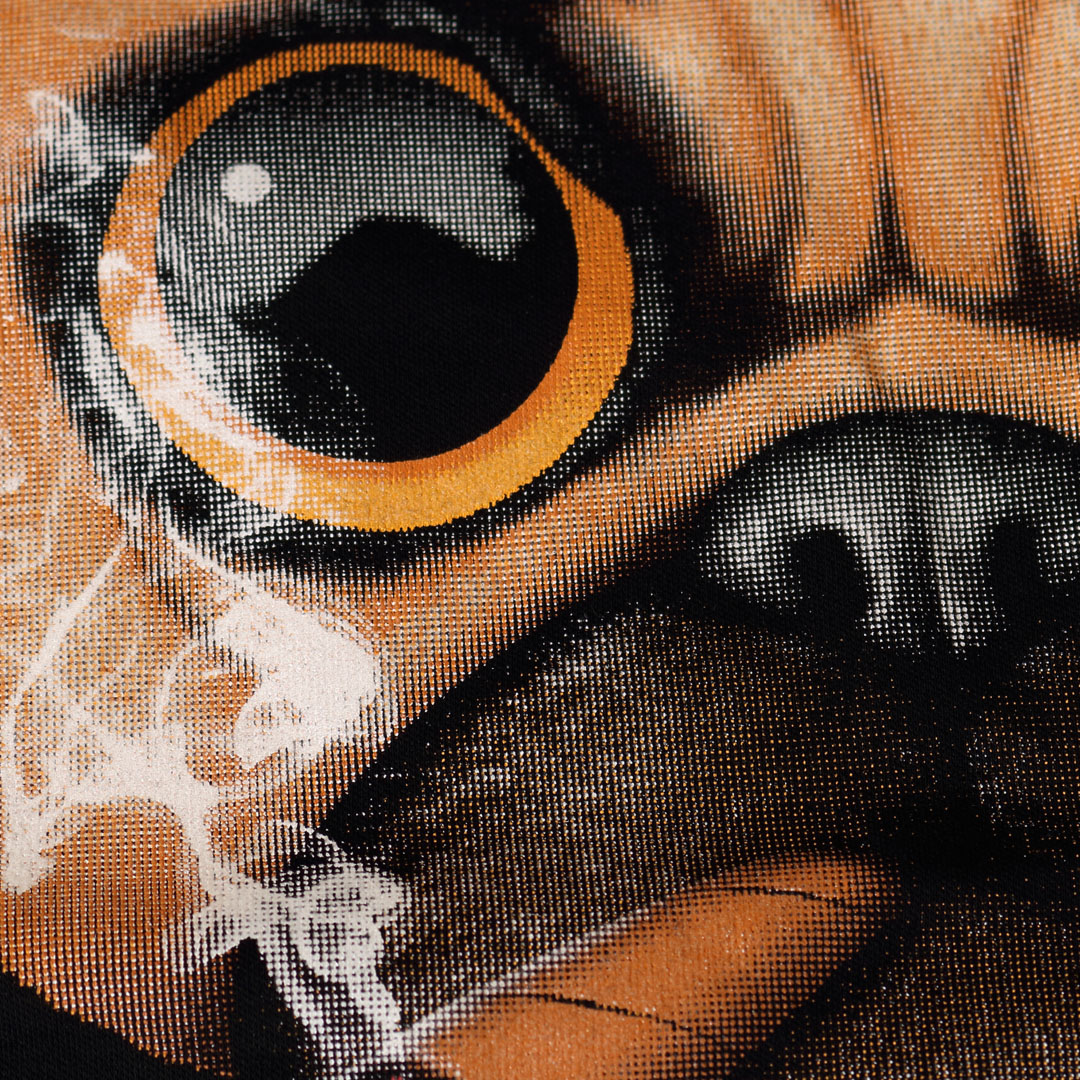 正面局部網版網點印花